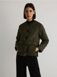Pikowana kurtka oversize - zielony. Zielone kurtki damskie Reserved, l, bez wzorów, z tkaniny, bez kaptura. W wyprzedaży za 99.99 zł.