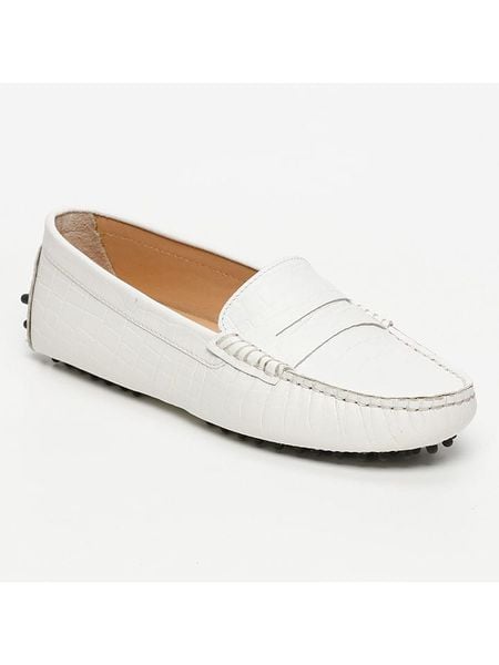 CHARLES & SMITH Skórzane mokasyny "Thandie" w kolorze białym rozmiar: 41. Białe mokasyny damskie CHARLES & SMITH, ze skóry, bez obcasa. Za 113.36 zł.