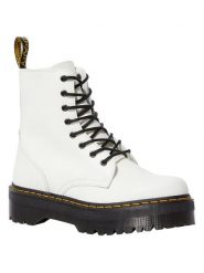 Dr. Martens Skórzane botki w kolorze białym rozmiar: 40. Białe botki damskie Dr Martens, z okrągłym noskiem, bez obcasa, na platformie, bez zapięcia. Za 558.11 zł.