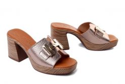 Oh! My Sandals 5635 doya cava, klapki damskie. Żółte klapki damskie Oh My Sandals, bez wzorów, ze skóry, bez obcasa, bez zapięcia. Za 339.90 zł.