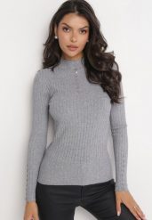 Szary Dopasowany Sweter Golf z Ozdobnymi Guzikami Oppanla. Szare golfy damskie Born2be, z aplikacjami, z dzianiny, bez ramiączek. Za 49.99 zł.