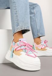 Biało-Różowe Streetwearowe Sneakersy na Platformie z Brokatem i Aplikacjami Maivessa. Białe obuwie sportowe damskie Born2be, z jeansu, bez zapięcia. Za 109.99 zł.