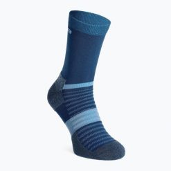 Skarpety Inov-8 Active High. Niebieskie skarpetki damskie Inov-8, bez wzorów, z materiału. Za 47.99 zł.
