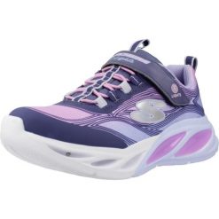 Buty Córka Skechers Cosmic Glow fioletowy. Fioletowe obuwie sportowe damskie Skechers, bez zapięcia, na jogę i pilates, Skechers Sport. Za 234.17 zł.