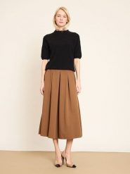 BGN Sweter w kolorze czarnym rozmiar: 36. Czarne swetry klasyczne damskie BGN, bez kołnierzyka. Za 121.99 zł.