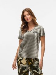 Vero Moda Koszulka w kolorze khaki rozmiar: M. Brązowe bluzki damskie Vero Moda, m, bez wzorów, z bawełny, bez kołnierzyka, bez ramiączek. Za 65.95 zł.