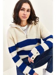 Bianco Lucci Sweter w kolorze kremowo-niebieskim rozmiar: onesize. Brązowe swetry klasyczne damskie Bianco Lucci, bez kołnierzyka. Za 86.99 zł.