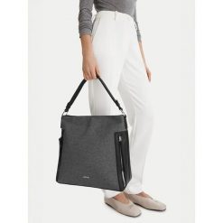 Torebka Lasocki. Czarne torebki klasyczne damskie Lasocki, bez dodatków. Za 199.99 zł.