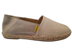 Buty Espadryle Unisex. Brązowe espadryle damskie PACIFIQUE SUD, bez wzorów, z materiału, bez obcasa. Za 252.50 zł.