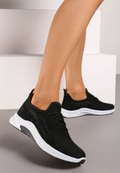 Czarne Buty Sportowe z Siateczki Zdobione Wiązaniem Salmerus. Czarne obuwie sportowe casual damskie Born2be, z materiału. Za 44.99 zł.