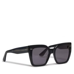 Okulary przeciwsłoneczne Calvin Klein. Czarne okulary przeciwsłoneczne damskie Calvin Klein. Za 719.99 zł.