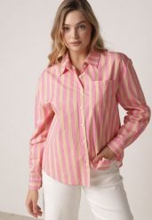 Różowa Bawełniana Koszula o Kroju Oversize Ozdobiona Pionowymi Paskami Ulialia. Czerwone koszule damskie Born2be, l, bez wzorów, z bawełny, klasyczne, bez kołnierzyka, bez ramiączek. Za 129.99 zł.