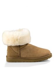UGG Skórzane botki "Classic Short" w kolorze jasnobrązowym rozmiar: 39. Brązowe botki damskie Ugg, z wełny, z okrągłym noskiem, bez obcasa, bez zapięcia. Za 886.45 zł.