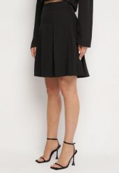 Czarna Rozkloszowana Spódnica z Wysokim Stanem i Plisami Redava. Czarne spódnice damskie Born2be, na co dzień, m, bez wzorów, mini. Za 79.99 zł.