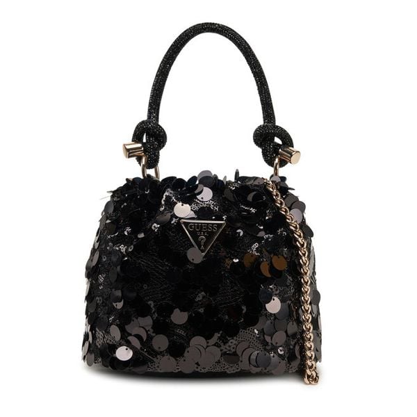 Torebka Guess. Czarne torebki klasyczne damskie Guess, bez dodatków. Za 369.99 zł.