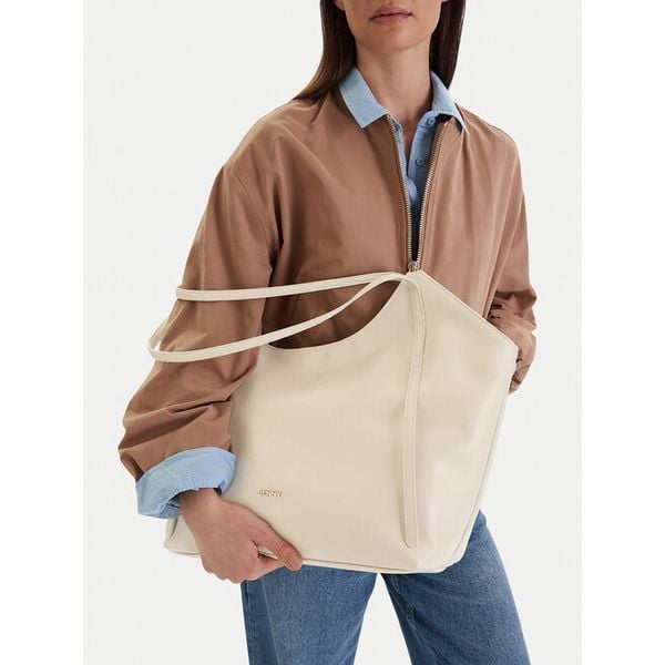 Torebka JENNY. Brązowe shopper bag Jenny, bez wzorów, bez dodatków. Za 149.99 zł.