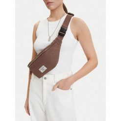 Torebka Guess Jeans. Brązowe torebki klasyczne damskie Guess Jeans, z jeansu, bez dodatków. Za 99.99 zł.