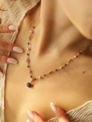 Pierres de Jade Pozłacany naszyjnik z elementami ozdobnymi - dł. 50 cm rozmiar: onesize. Brązowe naszyjniki damskie Pierres de Jade, z cyrkonią, pozłacane. Za 86.99 zł.