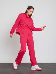 BGN Spodnie dresowe w kolorze różowym rozmiar: 38. Różowe spodnie dresowe damskie BGN, bez wzorów, z dresówki. Za 100.99 zł.