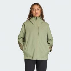 Kurtka przeciwdeszczowa Terrex Multi 2.5 Layer CLIMAPROOF. Brązowe kurtki damskie Adidas, bez wzorów, bez kaptura. Za 699.00 zł.