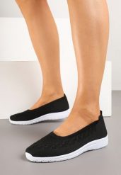 Czarne Wsuwane Tenisówki z Delikatną Perforacją Firsedi. Czarne obuwie sportowe damskie Born2be, z jeansu, bez zapięcia, tenisowe. Za 49.99 zł.
