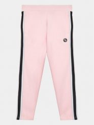 Guess Spodnie dresowe J3YQ13 KA6R3 Różowy Relaxed Fit. Czerwone spodnie dresowe dziewczęce Guess, z aplikacjami, z bawełny. Za 119.99 zł.