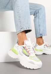 Biało-Zielone Sneakersy w Streetwearowym Stylu na Tłoczonej Podeszwie Nelasea. Białe obuwie sportowe damskie Renee, z jeansu, bez zapięcia. Za 109.99 zł.
