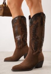 Brązowe Kozaki Kowbojki na Stożku z Ozdobnymi Przeszyciami w Stylu Western Nulia. Brązowe kozaki damskie Renee, z jeansu, bez obcasa, na obcasie, bez zapięcia. Za 199.99 zł.