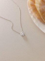 Lodie Silver Naszyjnik z zawieszką - dł. 42 cm rozmiar: onesize. Szare naszyjniki damskie Lodie Silver, z cyrkonią, z mosiądzu. Za 102.89 zł.