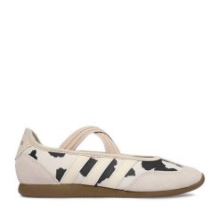 Baleriny adidas. Białe balerinki damskie Adidas, bez wzorów. Za 279.99 zł.