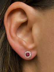 OR Carats Złote kolczyki z diamentami i kamieniem szlachetnym rozmiar: onesize. Czerwone kolczyki damskie OR Carats, z diamentem, złote. Za 1,557.99 zł.