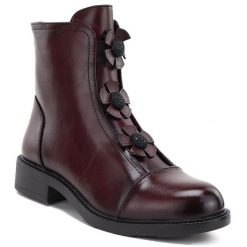 Botki damskie z ozdobnymi kwiatkami ocieplane bordowe Potocki SZ12852. Czerwone botki damskie POTOCKI, ze skóry ekologicznej, bez obcasa, bez zapięcia. Za 179.99 zł.