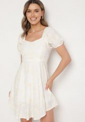 Biała Wiskozowa Sukienka w Kwiaty Lunobella. Białe sukienki damskie Born2be, bez wzorów, z jeansu, eleganckie, bez ramiączek. W wyprzedaży za 84.99 zł.