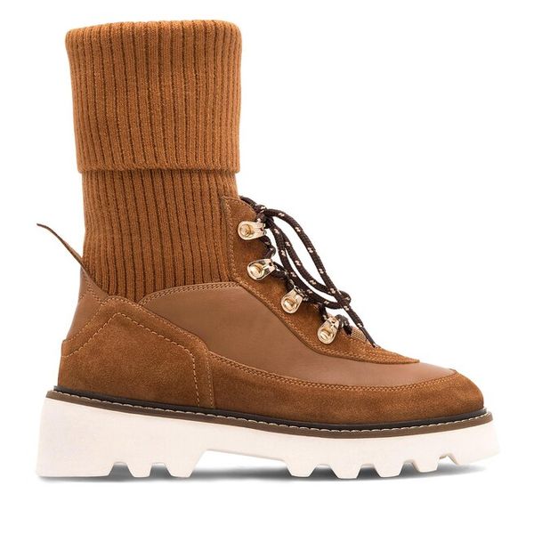 Trzewiki Badura. Brązowe botki damskie Badura, bez obcasa, na płaskiej podeszwie, bez zapięcia. Za 379.99 zł.