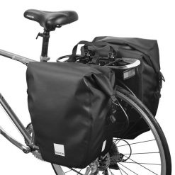 Wodoodporna sakwa na bagażnik SAHOO 20L. Czarne torebki klasyczne damskie SAHOO, z poliesteru, bez dodatków. Za 120.90 zł.