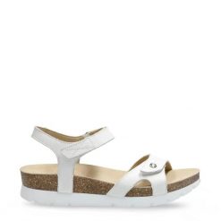 Sandały damskie Panama Jack Sulia Basics B1. Białe sandały damskie Panama Jack, bez wzorów, z materiału, bez obcasa, bez zapięcia. Za 463.50 zł.