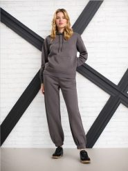 Spodnie dresowe - szary. Szare spodnie sportowe damskie Sinsay, l, bez wzorów, z dresówki. W wyprzedaży za 15.99 zł.
