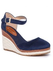 Foreverfolie Sandały w kolorze granatowym na koturnie rozmiar: 37. Niebieskie sandały damskie Foreverfolie, bez wzorów, bez obcasa, na koturnie, bez zapięcia. Za 113.99 zł.