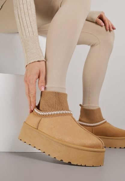 Jasnobrązowe Śniegowce VICES na Grubej Podeszwie z Haftem i Skarpetkową Cholewką Enantia. Brązowe śniegowce damskie Born2be, z jeansu. Za 74.99 zł.