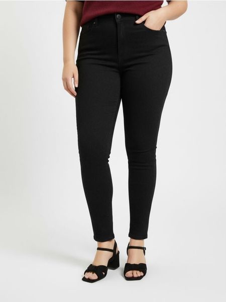 Jeansy skinny z wysokim stanem Plus size - czarny. Czarne jeansy damskie Sinsay, z podwyższonym stanem, plus size. W wyprzedaży za 45.99 zł.