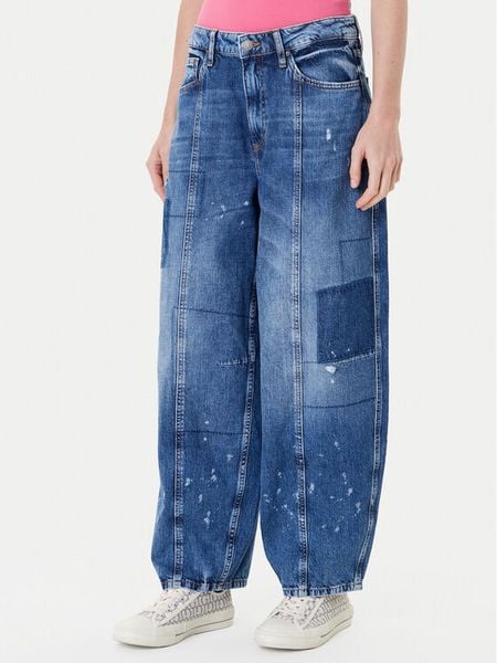 Guess Jeansy W5YG69 D5R01 Niebieski Tapered Fit. Niebieskie jeansy damskie Guess. Za 669.99 zł.