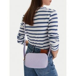 Torebka MEXX. Fioletowe listonoszki damskie Mexx, bez wzorów, bez dodatków. Za 179.99 zł.