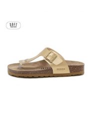 Teegu Japonki w kolorze złotym rozmiar: 40. Żółte klapki damskie teegu, bez wzorów, z otwartym noskiem, bez obcasa, bez zapięcia. Za 121.99 zł.