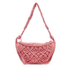 Torebka DeeZee. Czerwone listonoszki damskie DeeZee, bez wzorów, bez dodatków. Za 99.99 zł.