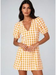 Monki Sukienka w kolorze pomarańczowo-białym rozmiar: 44. Białe sukienki damskie Monki, bez wzorów, z bawełny, bez ramiączek. Za 43.99 zł.