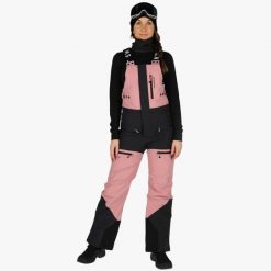 Spodnie narciarskie Kobieta Swedemount Freeride Bib Pants wodoodporne. Czerwone spodnie sportowe damskie SWEDEMOUNT, na zimę, bez wzorów, narciarskie. Za 899.99 zł.