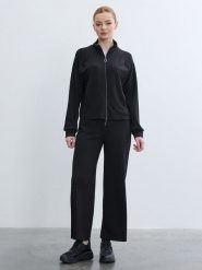 BGN Spodnie w kolorze czarnym rozmiar: 34. Czarne spodnie materiałowe damskie BGN, bez wzorów, z materiału. Za 78.99 zł.