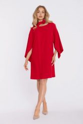 Elegancka trapezowa sukienka oversize czerwona. Czerwone sukienki damskie MOE, bez wzorów, z materiału, eleganckie, bez ramiączek. Za 349.00 zł.