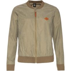 Kurtka przejściowa damska PROTEST NXG PERRE jacket. Zielone kurtki damskie Protest, bez wzorów, bez kaptura. W wyprzedaży za 162.00 zł.