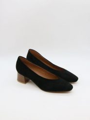 Bellucci Czółenka w kolorze czarnym rozmiar: 41. Czarne czółenka damskie Bellucci, bez wzorów, bez obcasa. Za 110.04 zł.